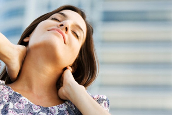 как понизить давление массажем