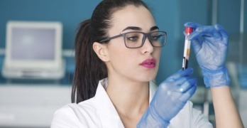 анализ крови женщина